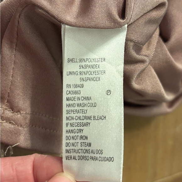 Tahari Nude Shimmer Fitted Boatneck 3/4 Sleeve Twist Waist Cocktail Dress, 2P - Picture 9 of 10